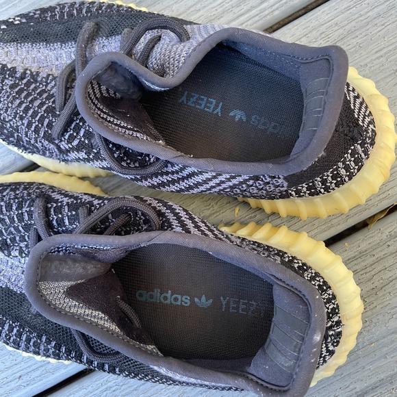 Adidas Yeezy Men's US Size 6 Black Boost Black Shoes APE 779001 05/20 - Picture 4 of 9